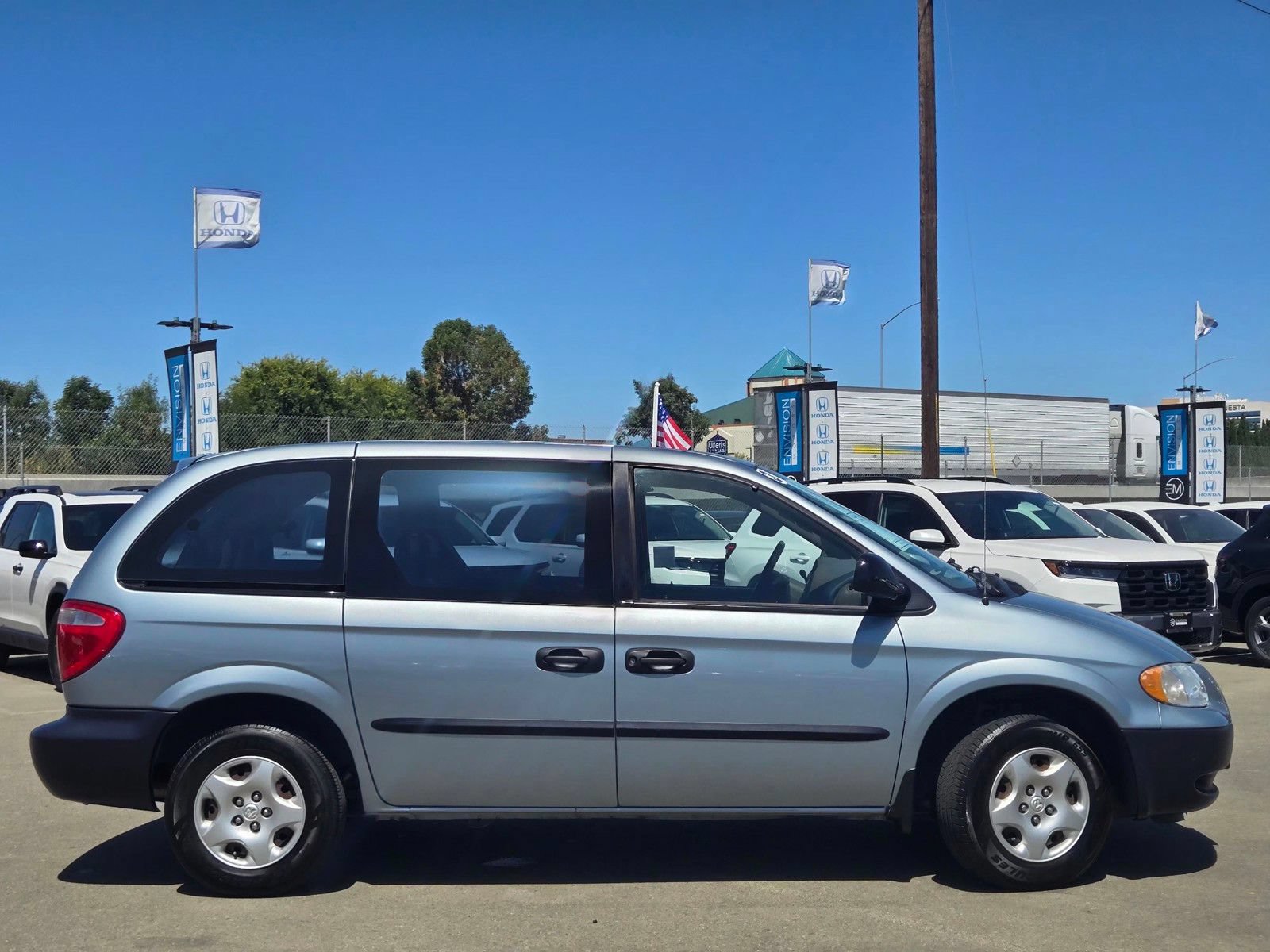Used 2003 Dodge Caravan SE FWD image 8