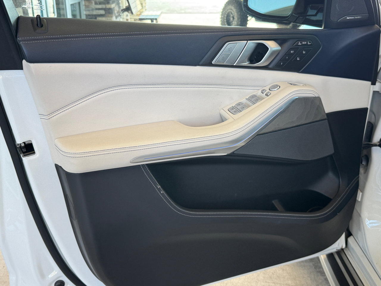 Used 2019 BMW X7 xDrive50i w/ Dynamic Handling Package image 7