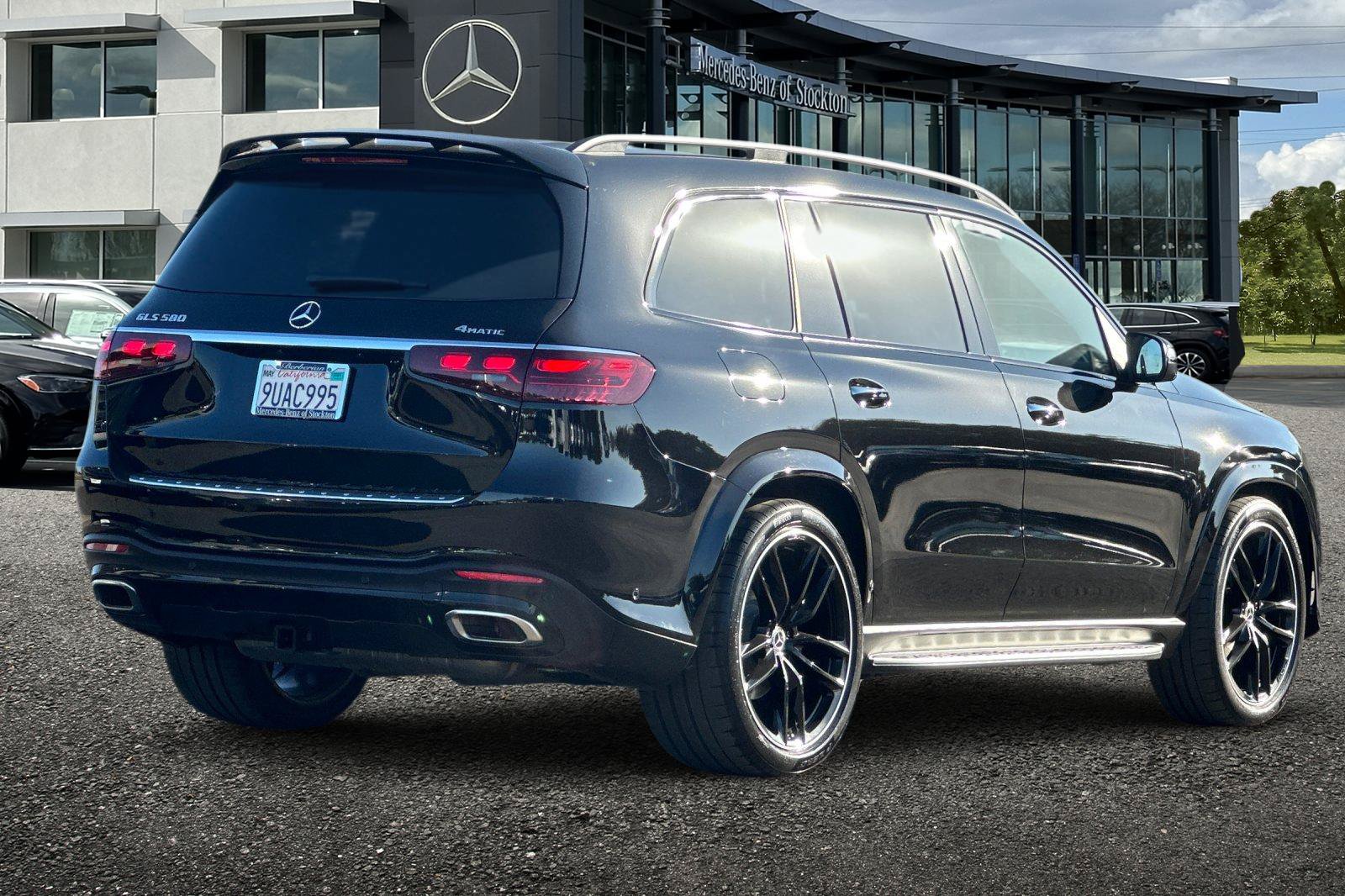 Certified 2025 Mercedes-Benz GLS 580 4MATIC image 4