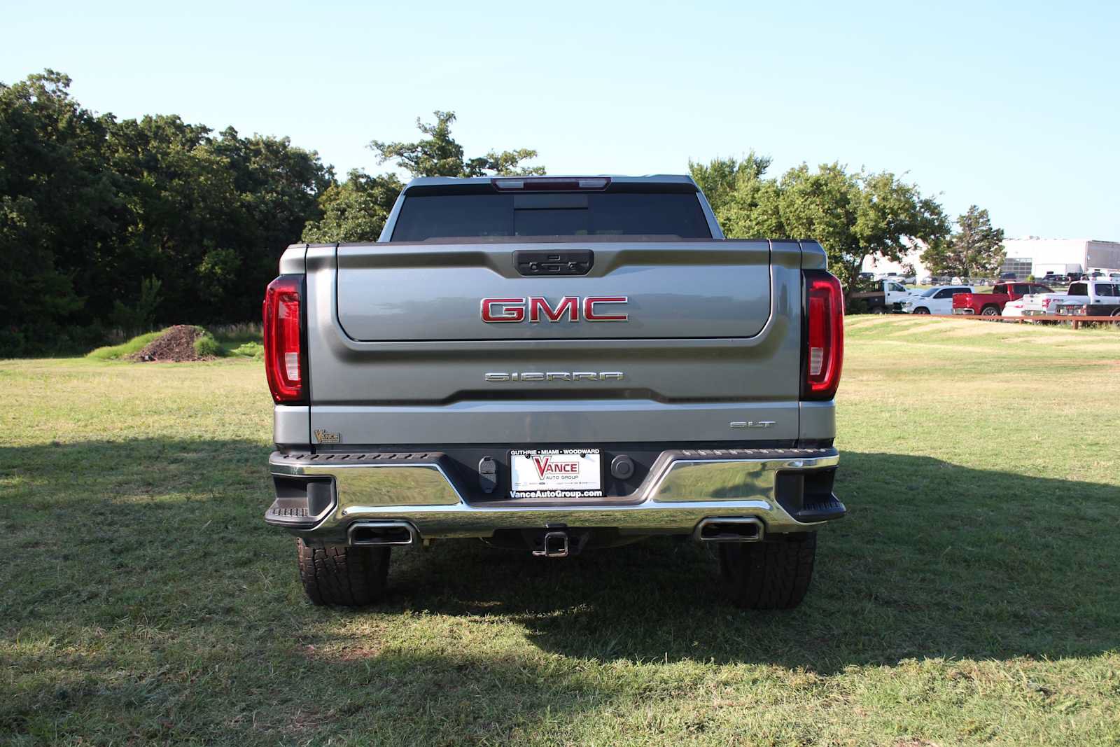 Used 2021 GMC Sierra 1500 SLT AWD/4WD image 10