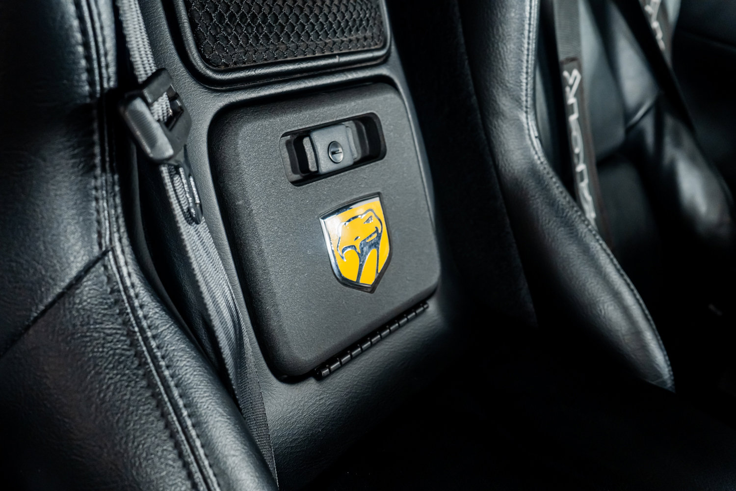 Used 2001 Dodge Viper GTS image 31