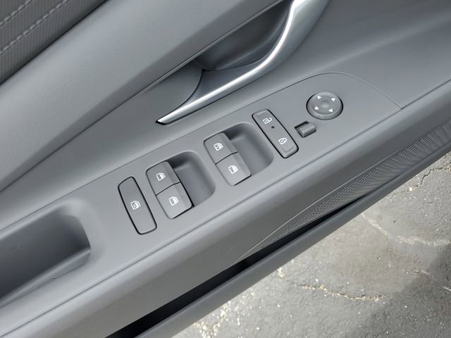 Certified 2024 Hyundai Elantra SEL FWD image 20