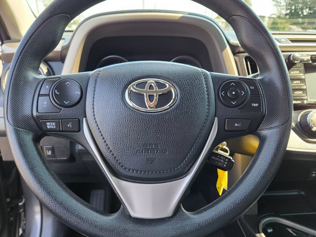 Used 2017 Toyota RAV4 LE w/ All Weather Liner Package AWD/4WD image 19
