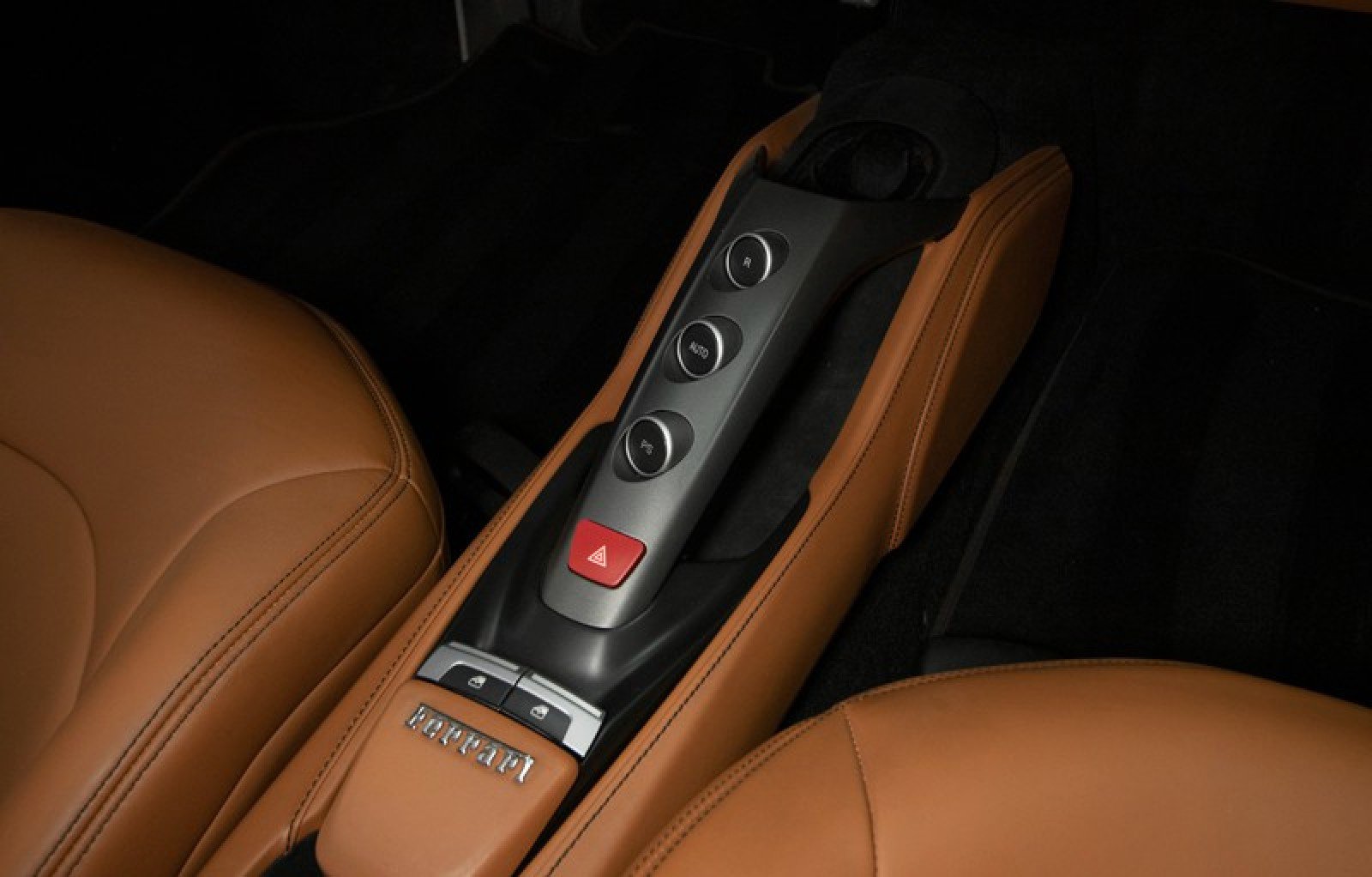 Used 2018 Ferrari 488 GTB image 50
