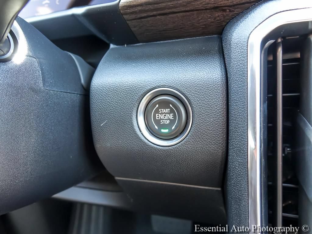 New 2026 GMC Acadia Denali Ultimate AWD/4WD image 17