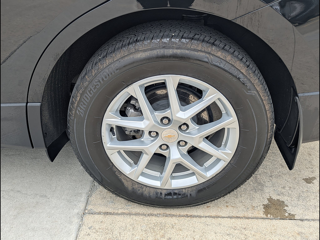 Used 2023 Chevrolet Equinox LT AWD/4WD image 13