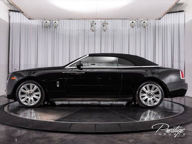 Used 2018 Rolls-Royce Dawn RWD image 11