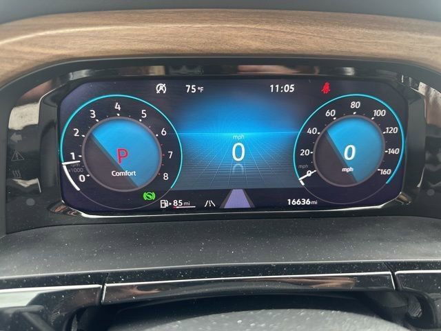 Used 2024 Volkswagen Atlas SE image 3