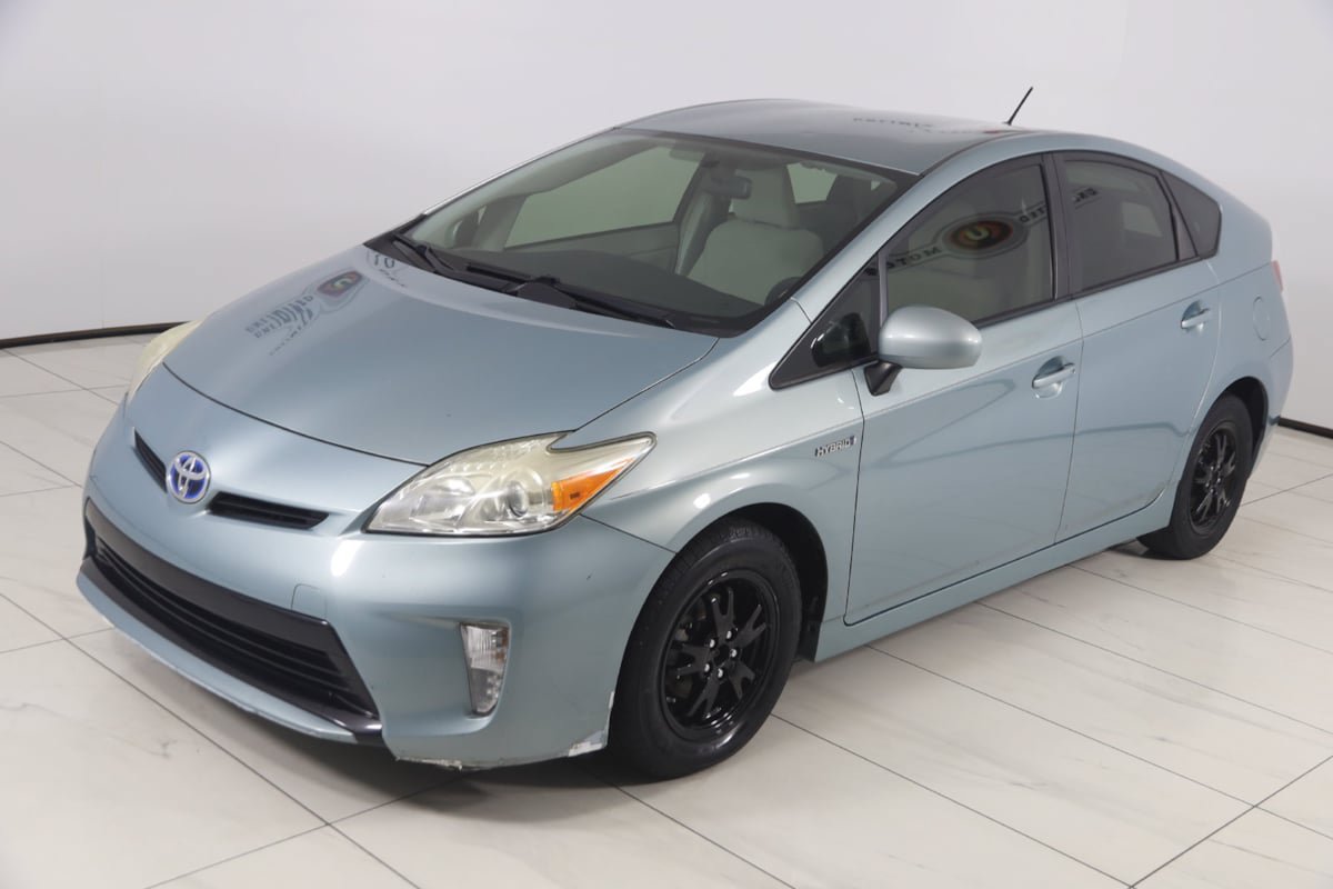 Used 2014 Toyota Prius Two FWD image 15