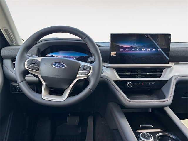 New 2025 Ford Explorer Active w/ Active Comfort Package image 12