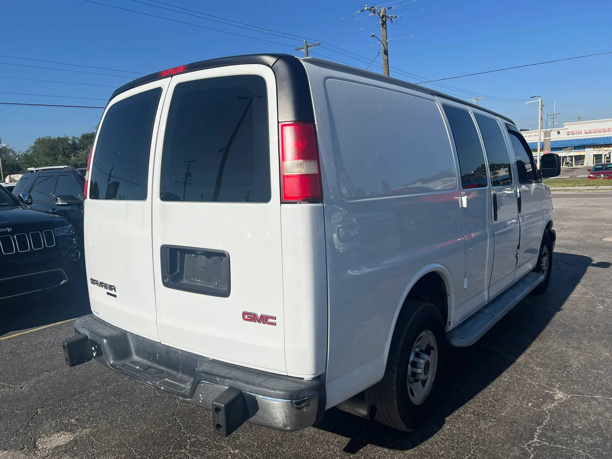Used 2015 GMC Savana 2500 RWD image 5