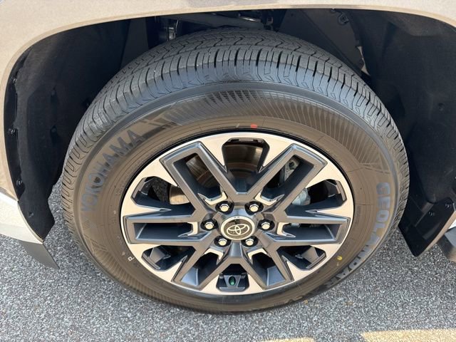 Used 2024 Toyota Sequoia Limited w/ Tow Technology Package AWD/4WD image 13