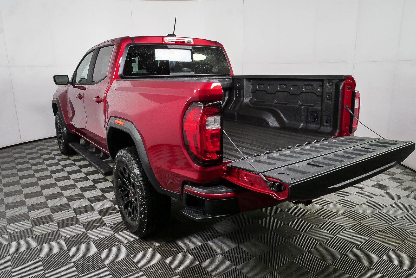 New 2026 GMC Canyon Elevation w/ Convenience Package RWD image 29