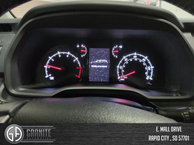 Used 2022 Toyota 4Runner SR5 AWD/4WD image 15