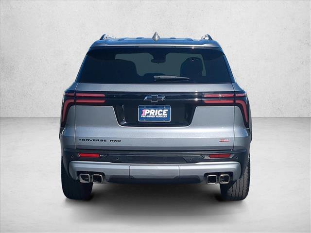 Used 2025 Chevrolet Traverse Z71 AWD/4WD image 7