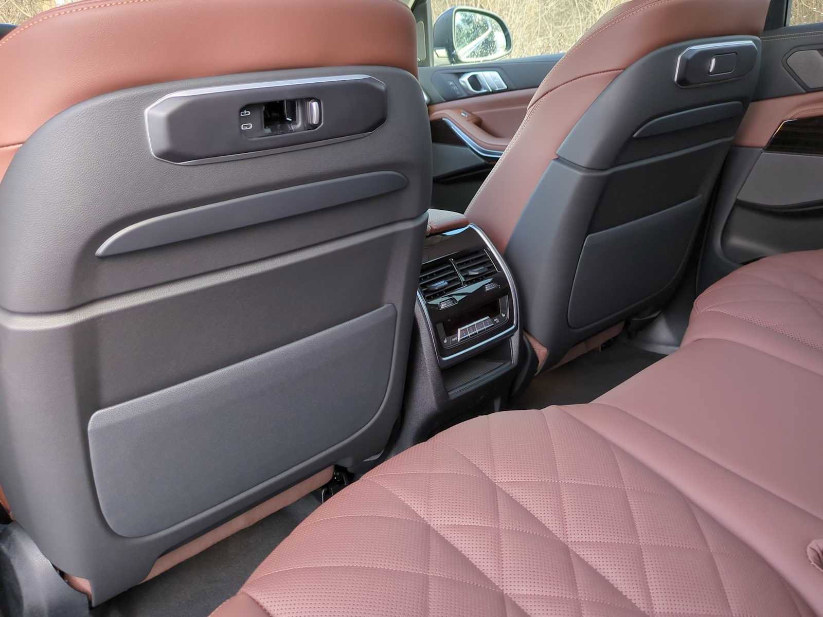 New 2026 BMW X7 xDrive40i image 18