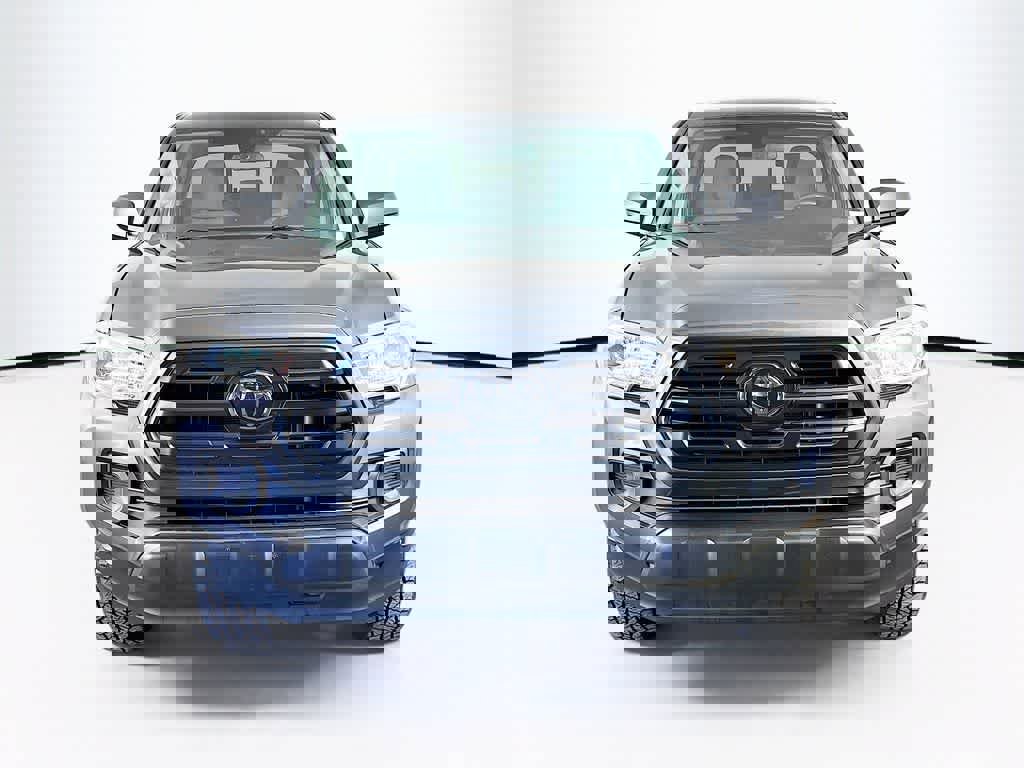 Used 2018 Toyota Tacoma SR w/ SR Convenience Package image 6