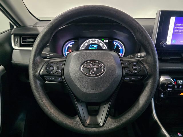Used 2025 Toyota RAV4 XLE AWD/4WD image 16