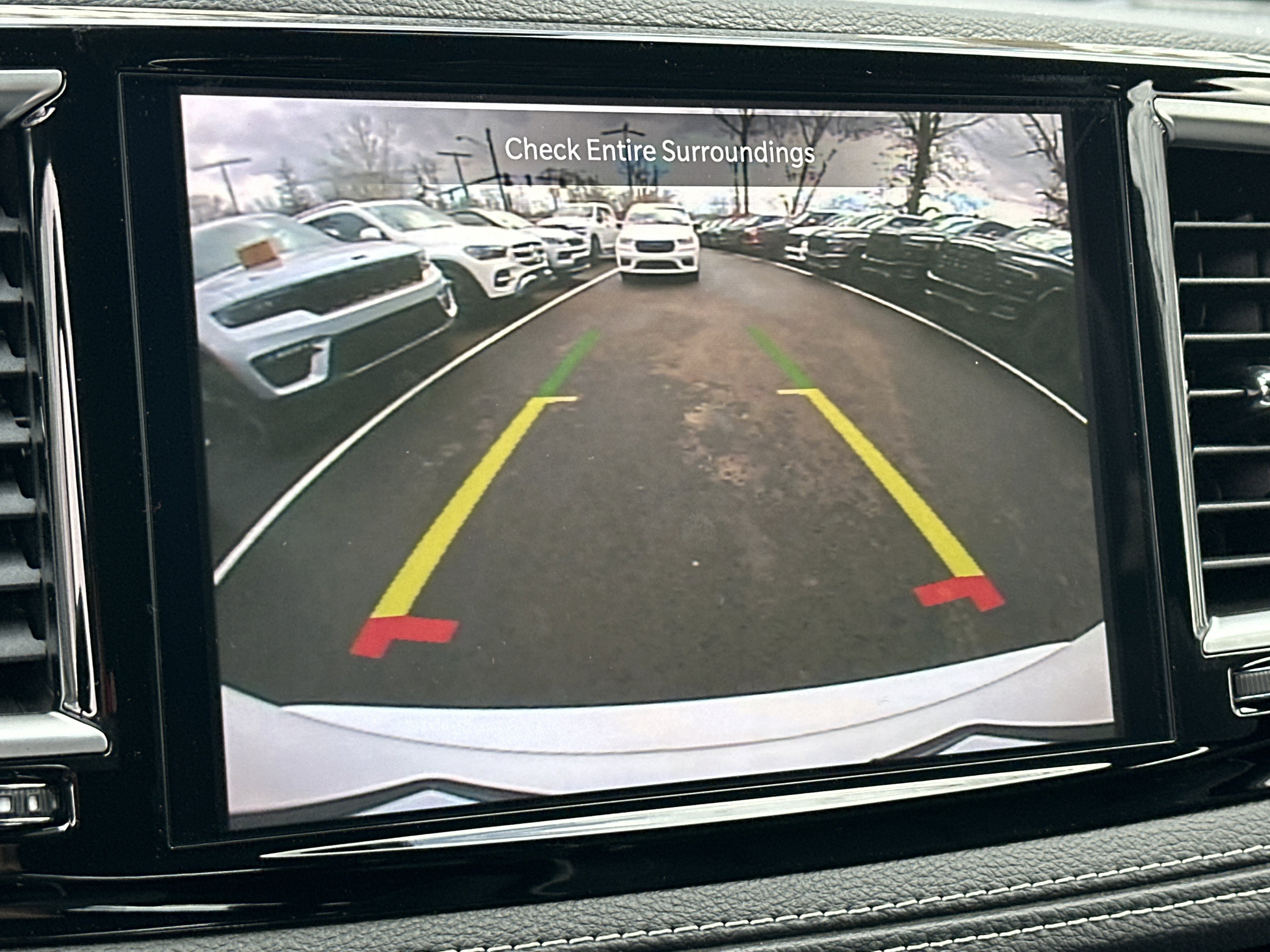 New 2026 Chrysler Pacifica Limited w/ S Appearance Package FWD image 8