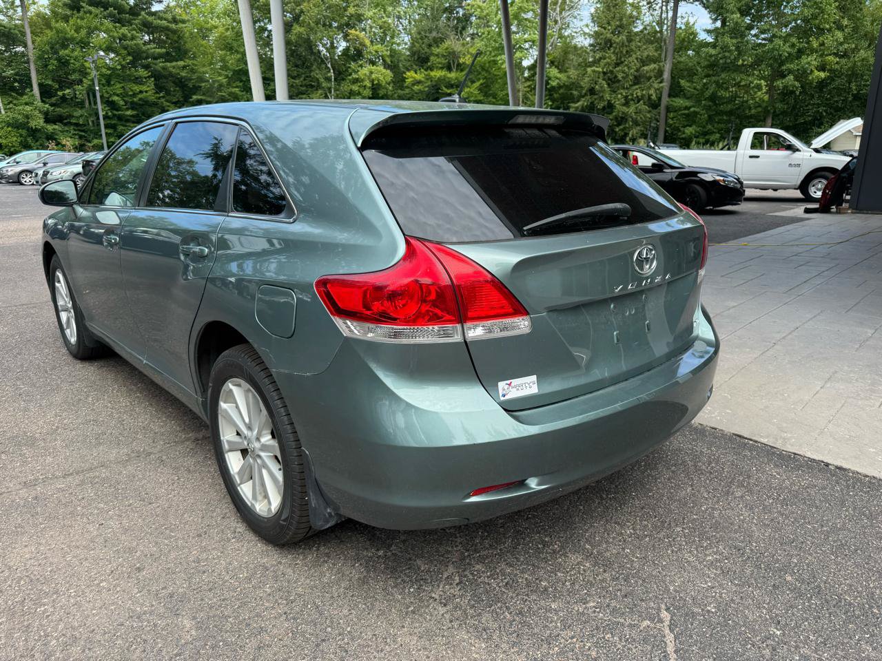 Used 2011 Toyota Venza AWD image 3