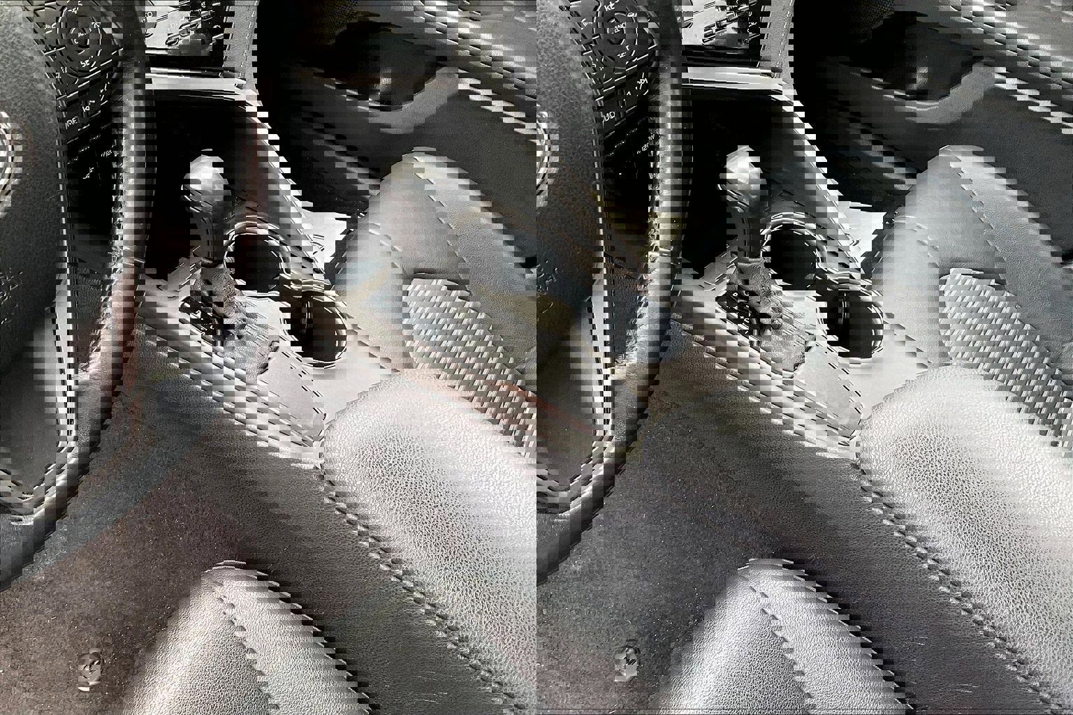 Used 2021 Toyota Camry SE image 15