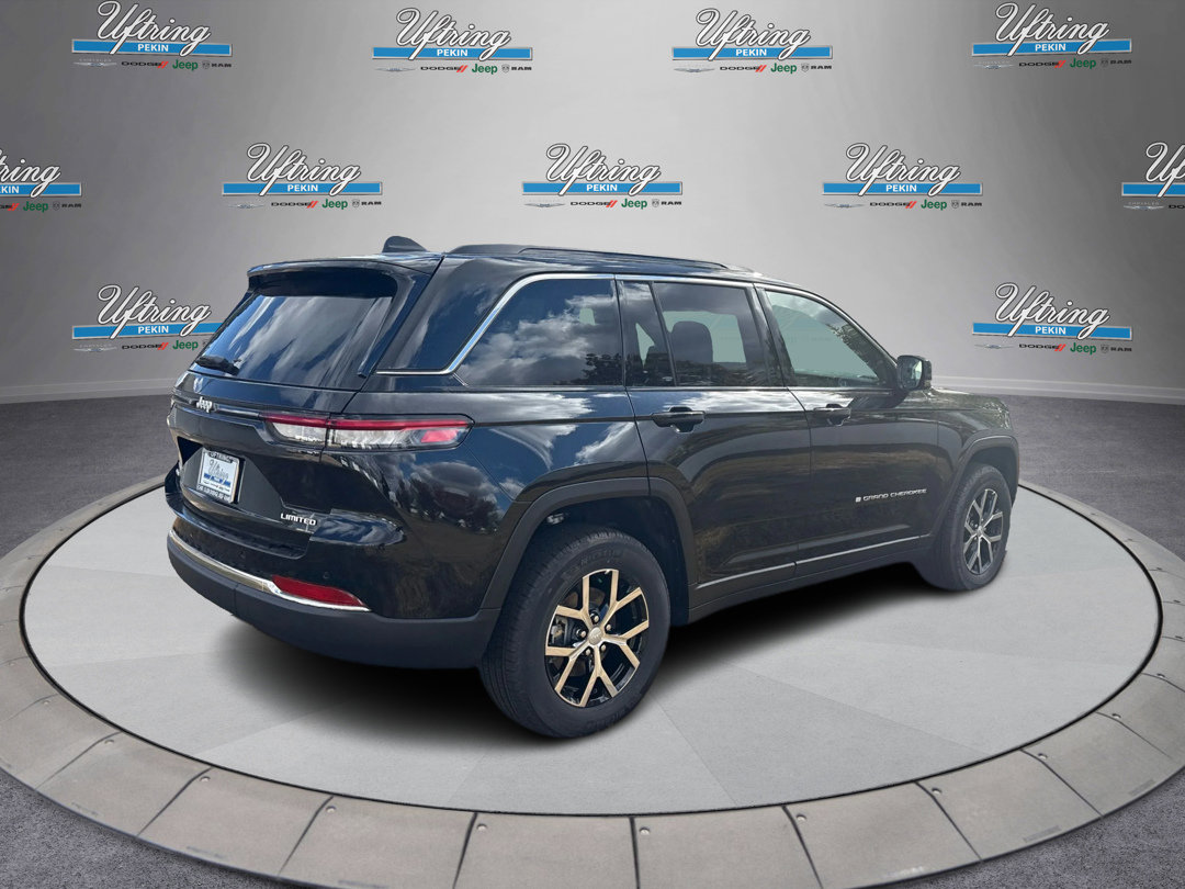 New 2025 Jeep Grand Cherokee Limited w/ Trailer Tow Package image 3
