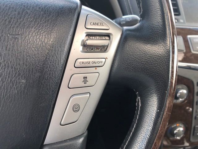 Used 2017 INFINITI QX80 2WD w/ Driver Assistance Package image 20