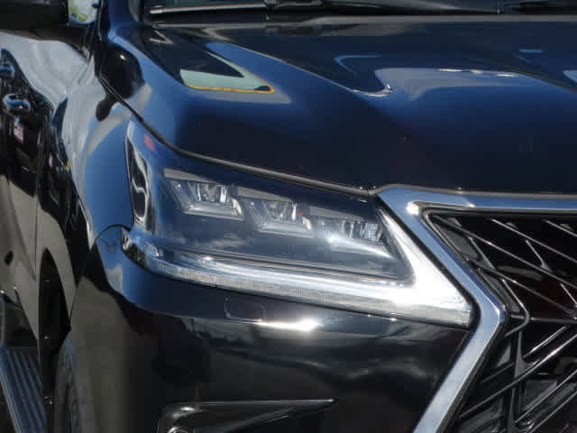 Used 2021 Lexus LX 570 4WD w/ Inspiration Series #2 image 5