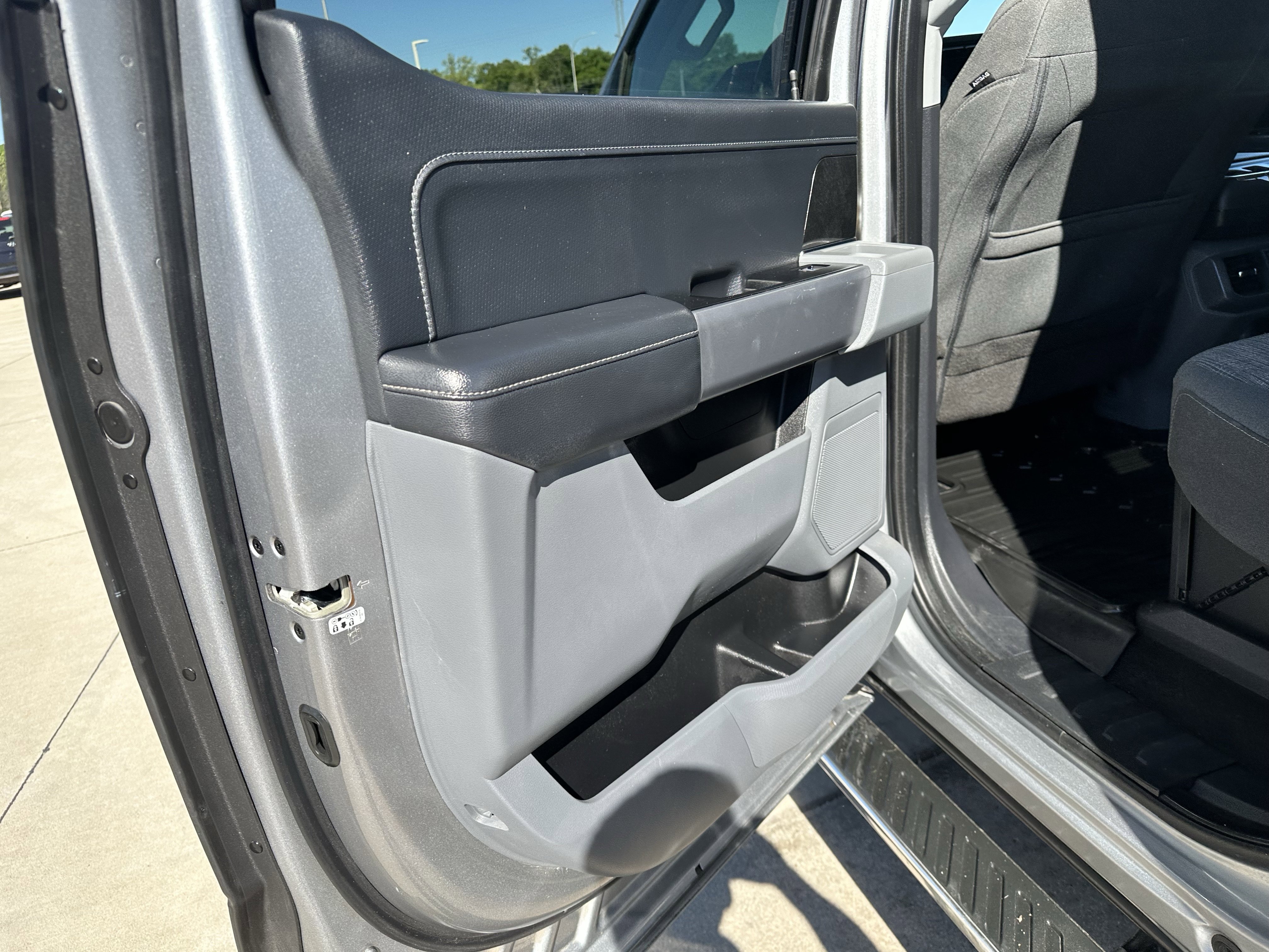 Used 2022 Ford F150 XLT w/ Equipment Group 302A High AWD/4WD image 10
