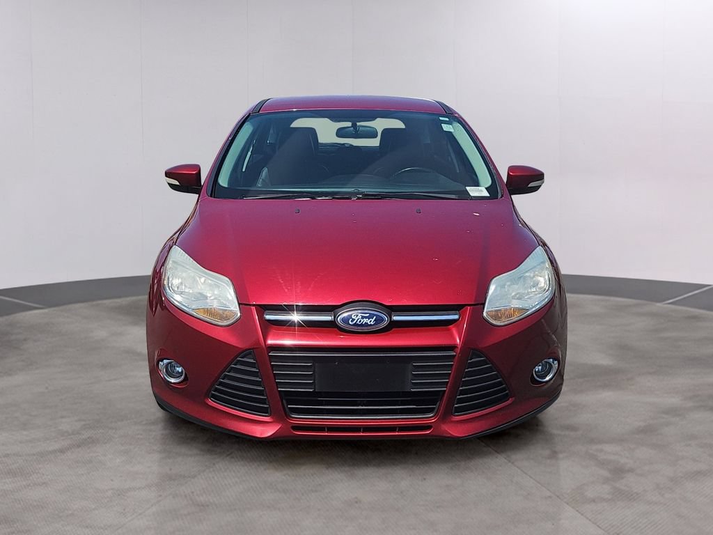 Used 2014 Ford Focus SE w/ Equipment Group 201A FWD image 2