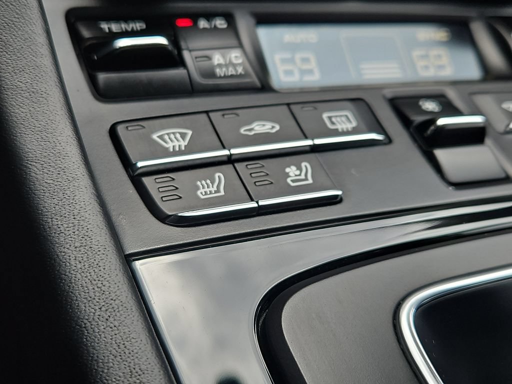 Certified 2019 Porsche 911 Turbo AWD/4WD image 24