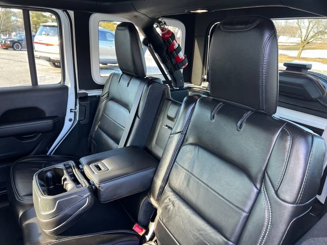 Used 2022 Jeep Wrangler Unlimited Sahara AWD/4WD image 26