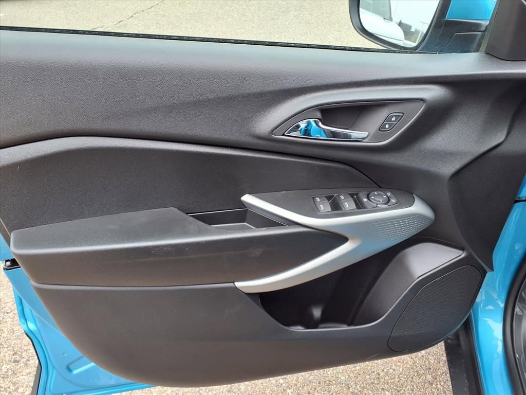 New 2026 Chevrolet Trax LS w/ LS Convenience Package image 11