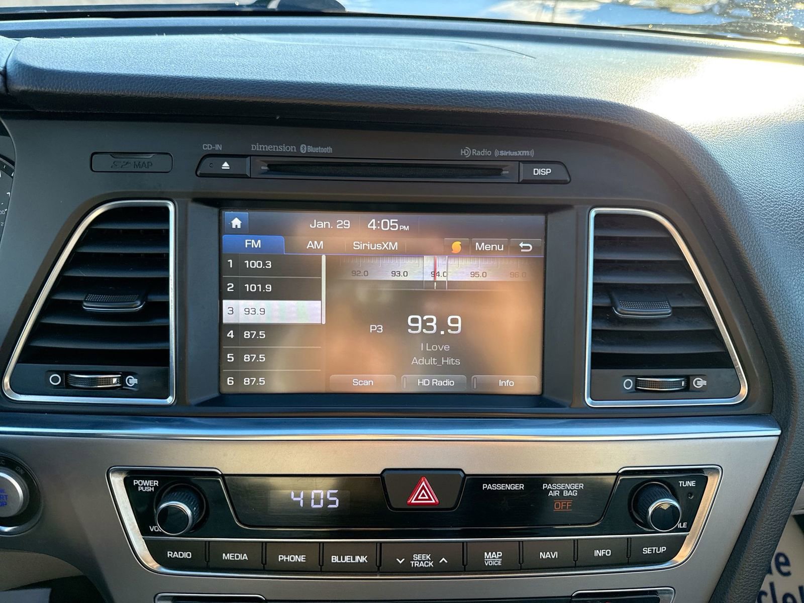 Used 2017 Hyundai Sonata Plug-In Hybrid image 17