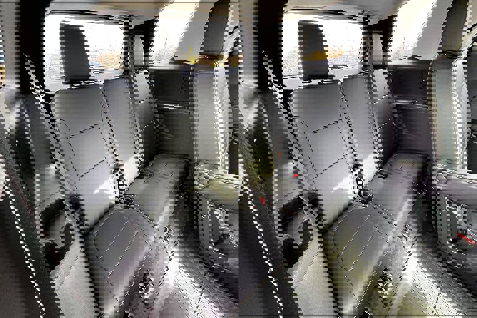 Used 2021 Chevrolet Traverse Premier w/ Redline Edition image 26