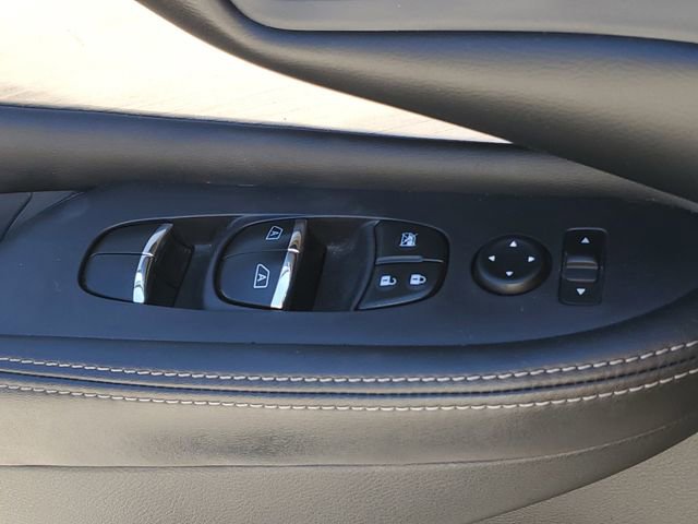 Used 2018 Nissan Murano Platinum image 25