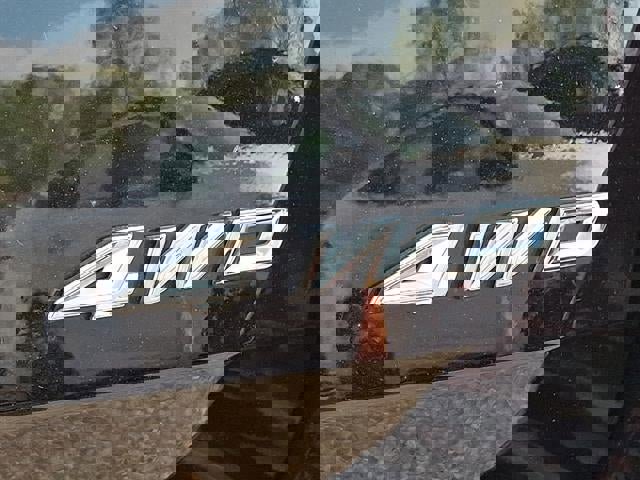 Used 2021 Ford Explorer XLT w/ Equipment Group 202A image 32