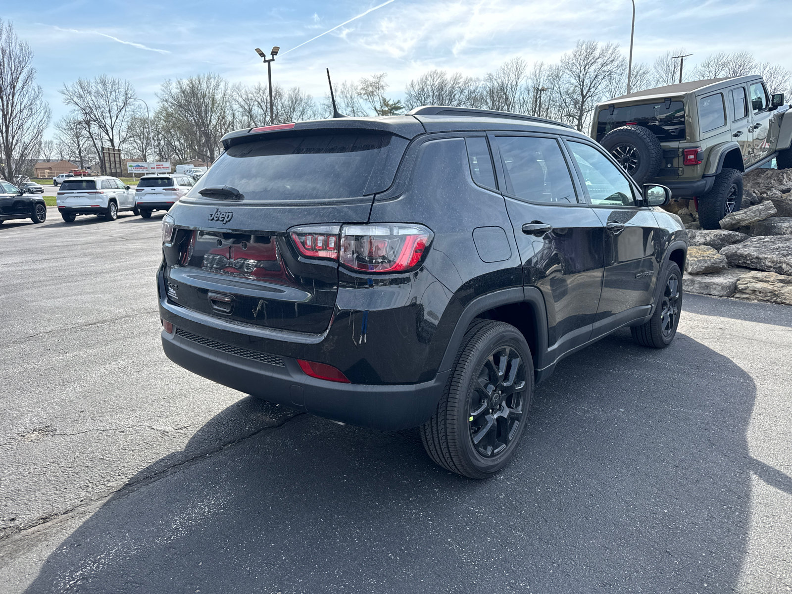 New 2026 Jeep Compass Latitude AWD/4WD image 5