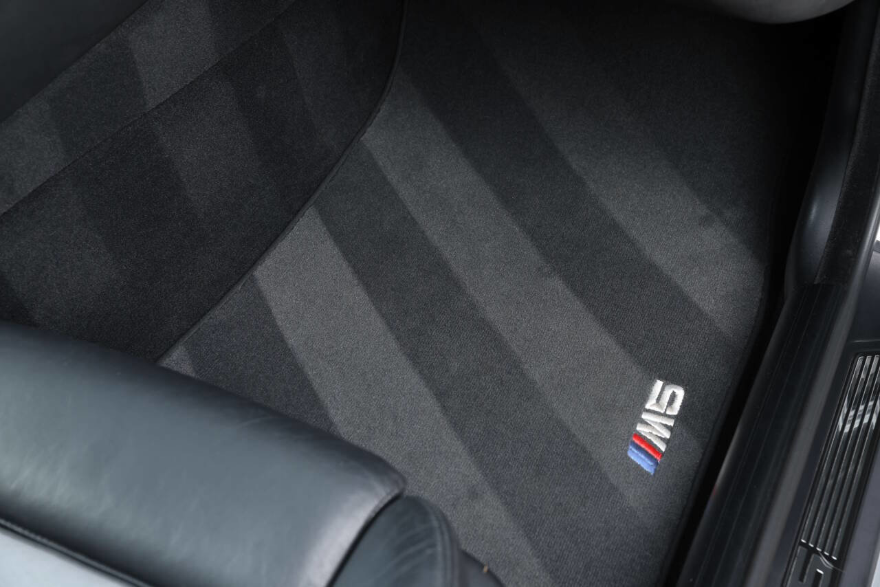 Used 2003 BMW M5 image 74