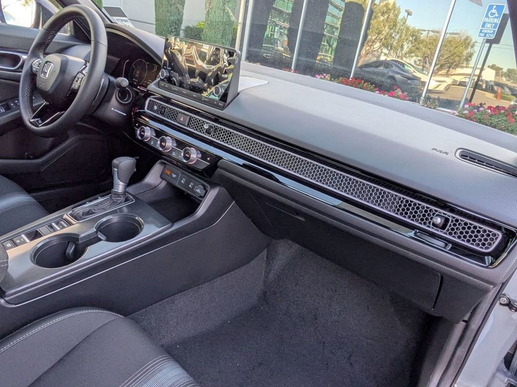 Certified 2025 Honda Civic Sport image 21