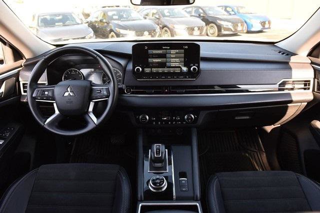 Used 2024 Mitsubishi Outlander Ralliart image 8