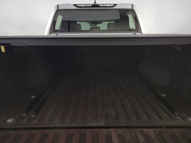 Used 2022 Toyota Tundra SR5 w/ SR5 Convenience Package AWD/4WD image 25