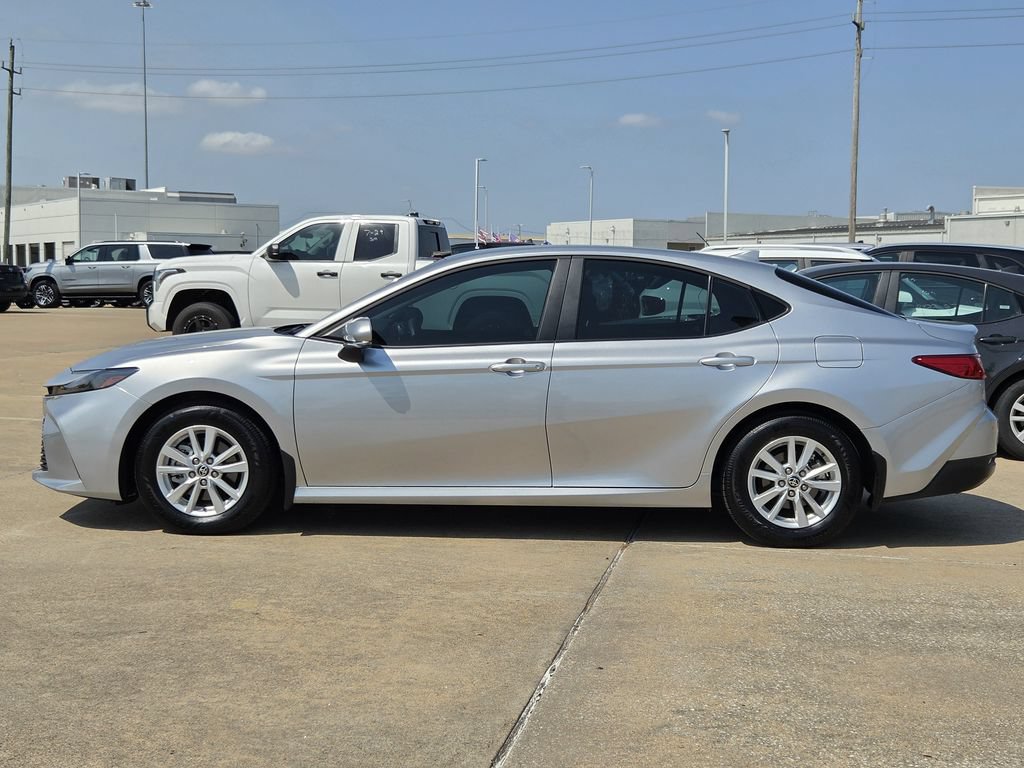 Used 2026 Toyota Camry LE w/ Convenience Package FWD image 6