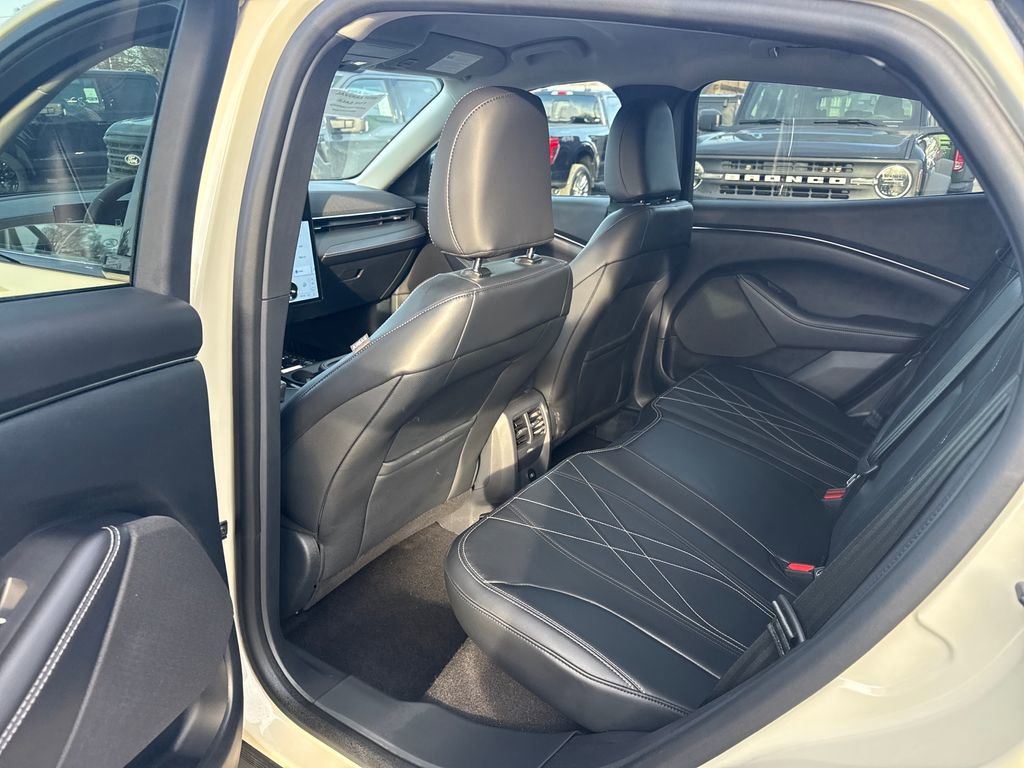 Used 2025 Ford Mustang Mach-E Select w/ Comfort Package Lite image 12