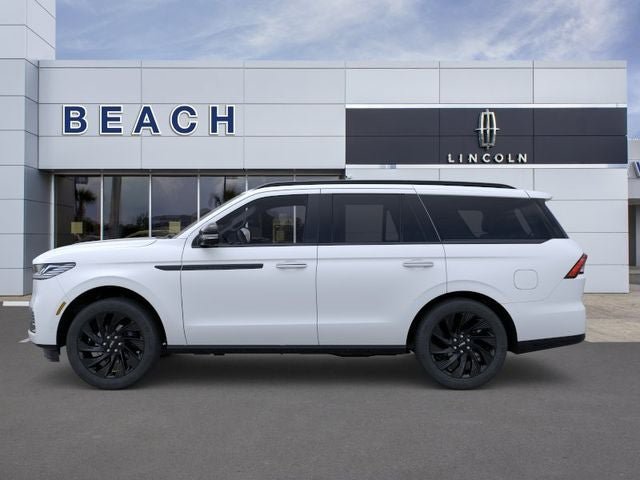 New 2025 Lincoln Navigator Reserve w/ Jet Appearance Package AWD/4WD image 4