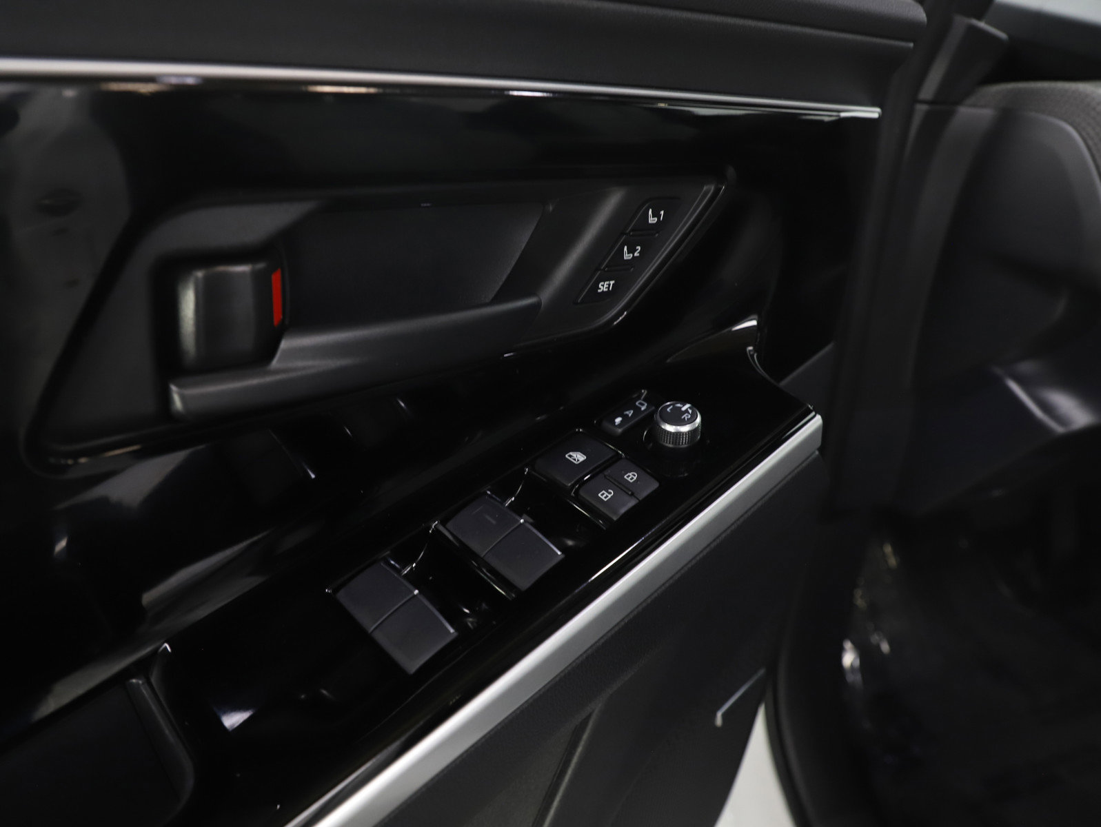 Used 2024 Subaru Solterra Touring w/ Touring Package image 20