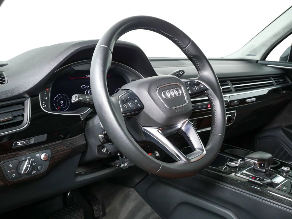 Used 2018 Audi Q7 3.0T Prestige AWD/4WD image 4