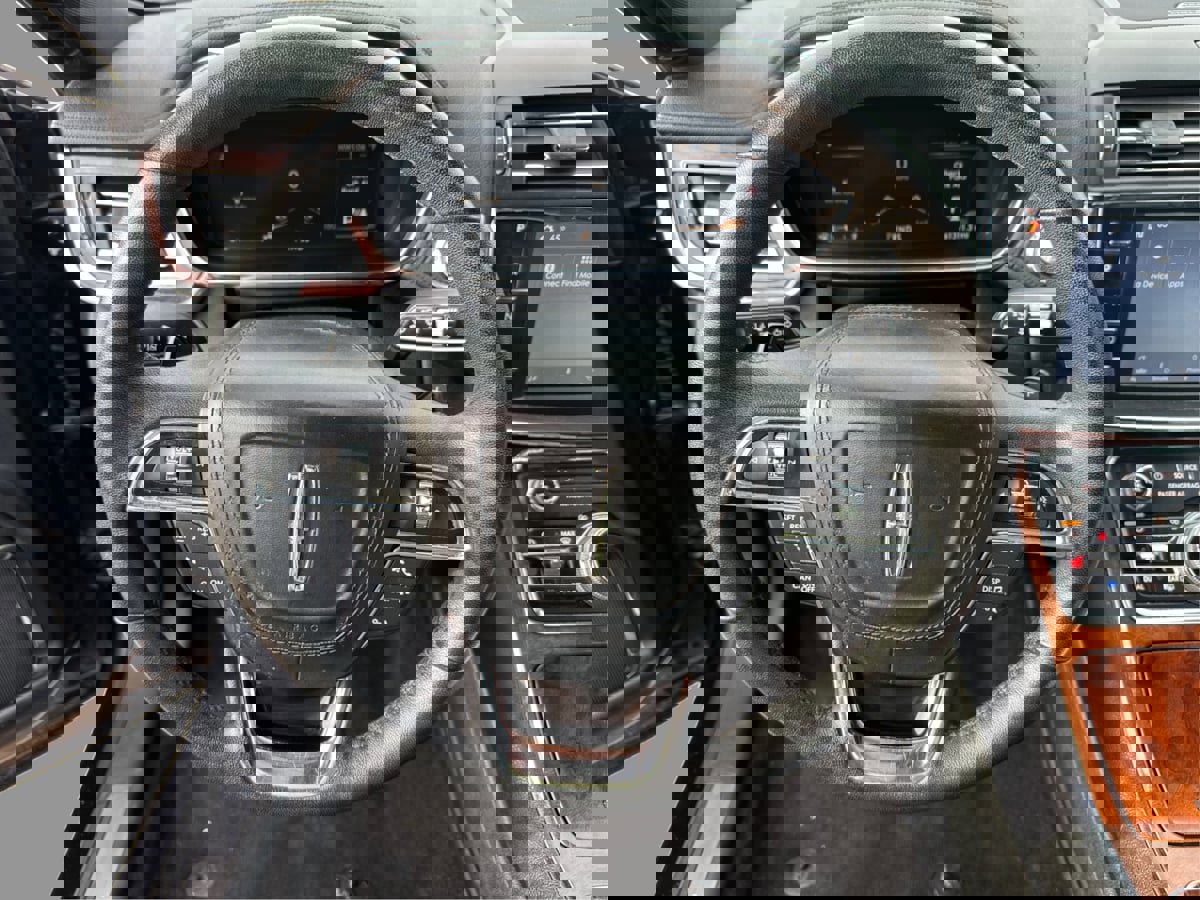 Used 2020 Lincoln Continental FWD image 37