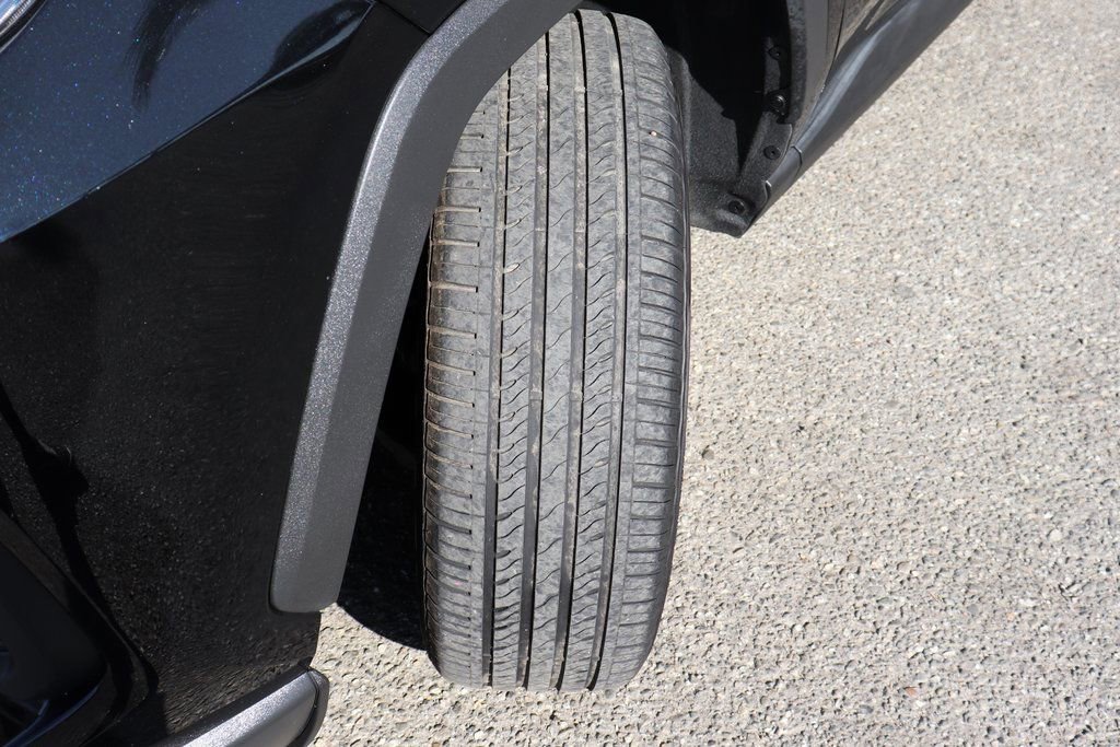 Used 2022 Toyota RAV4 XLE image 39