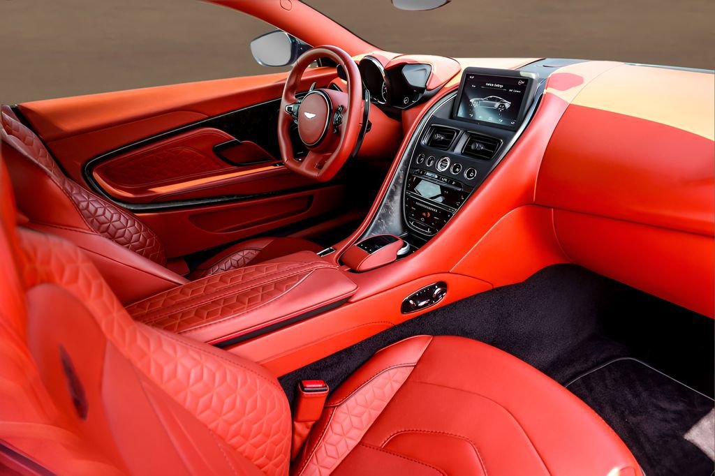 Used 2019 Aston Martin DBS Superleggera RWD image 26